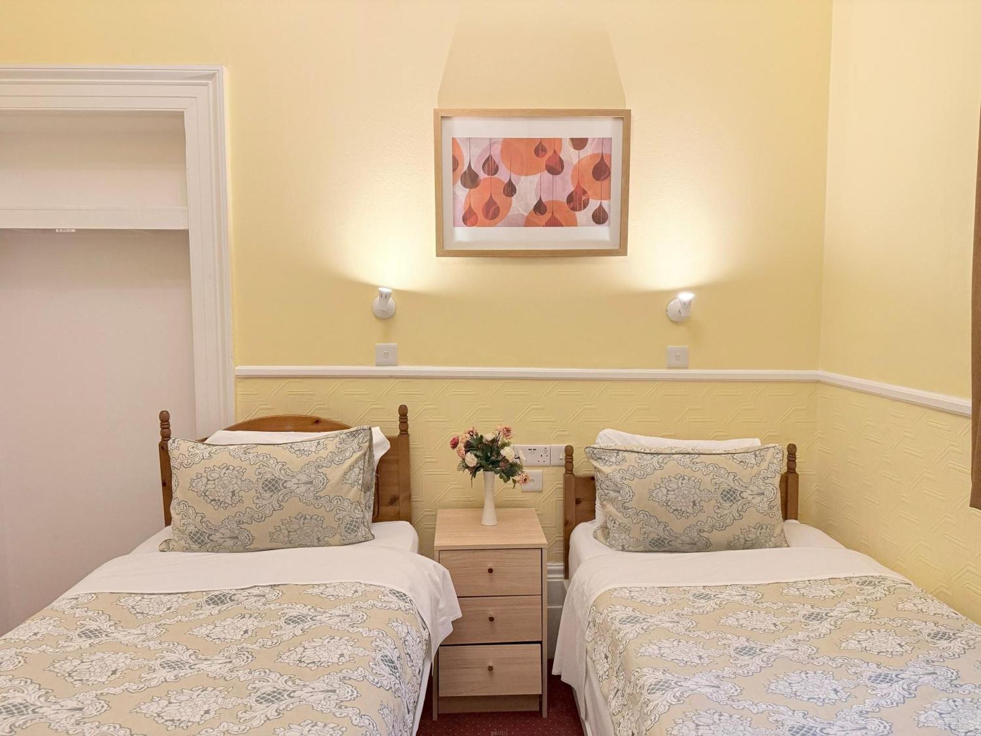 Гостевой дом Europa House Hotel, Paddington 2*