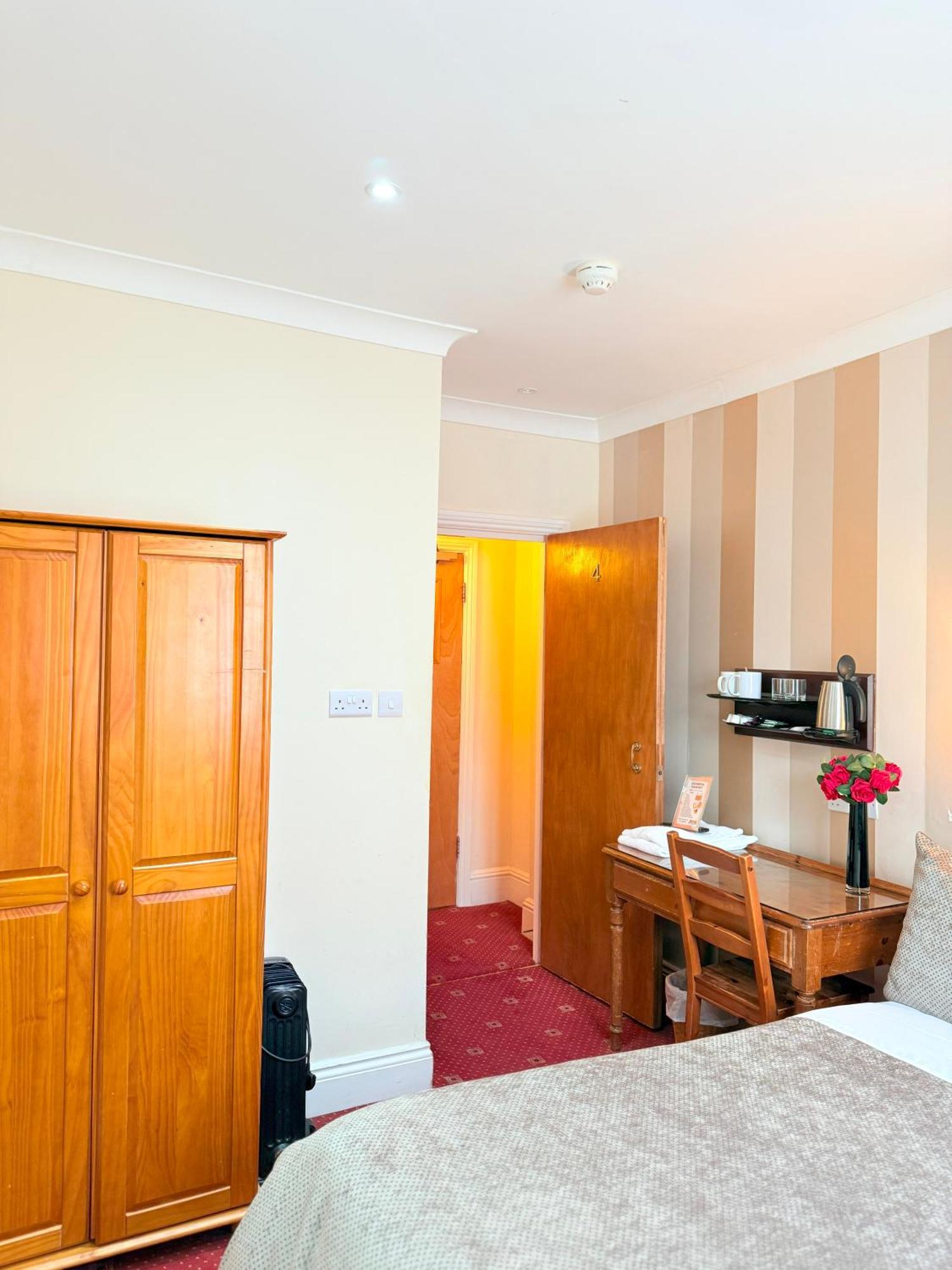 Гостевой дом Europa House Hotel, Paddington